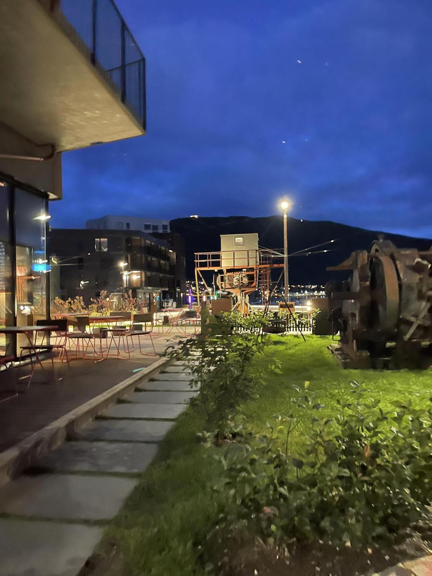 Nice Apartment Near To City Center Of Tromso Bagian luar foto